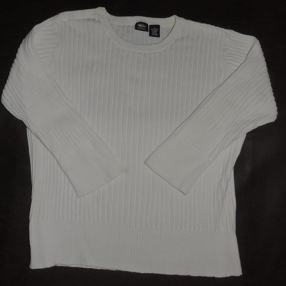 Mossimo Supply Co. - 3/4 Sleeve Three Button Shoulder Round Neck Sweater - Picture 1 of 2